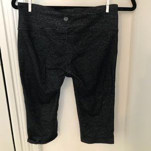 Cropped Athleta leggings